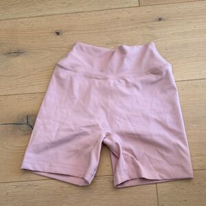 Women's High-Rise Dusty Pink Bike Shorts